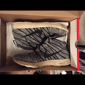 Nike Shoes - Nike Flyknit Chukka Nike Shoes - Nike Flyknit Chukka